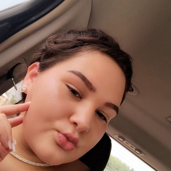 Meet your Posher, Justin - Picture 1 of 1